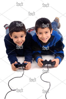 دانلود رایگان عکس کودکان در حال بازی کامپیوتری