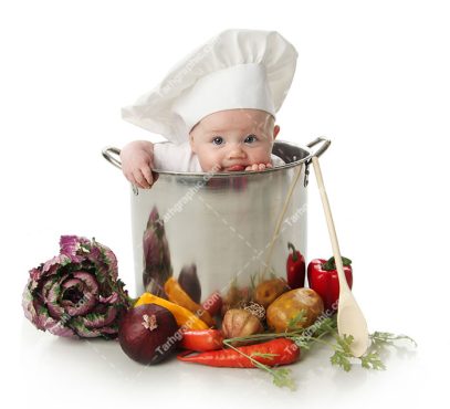 عکس با کیفیت کودک آشپز