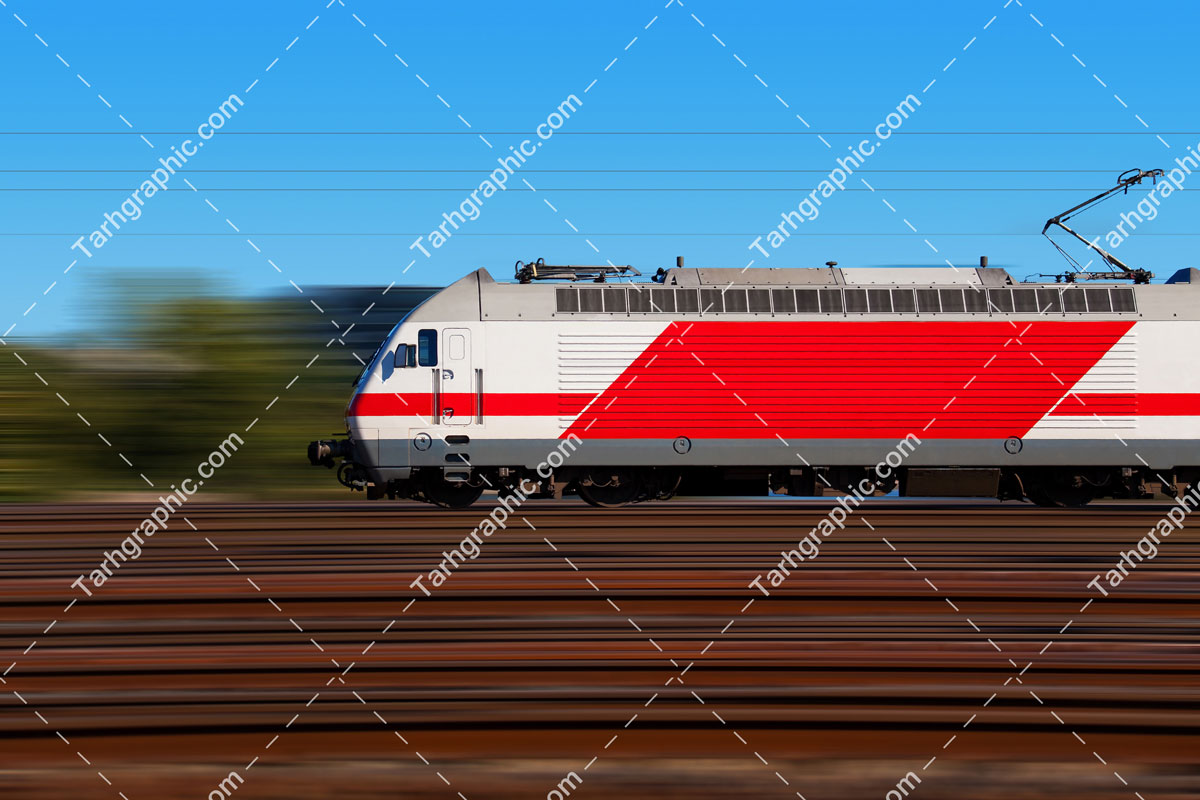 تصویر قطار از نمای دور